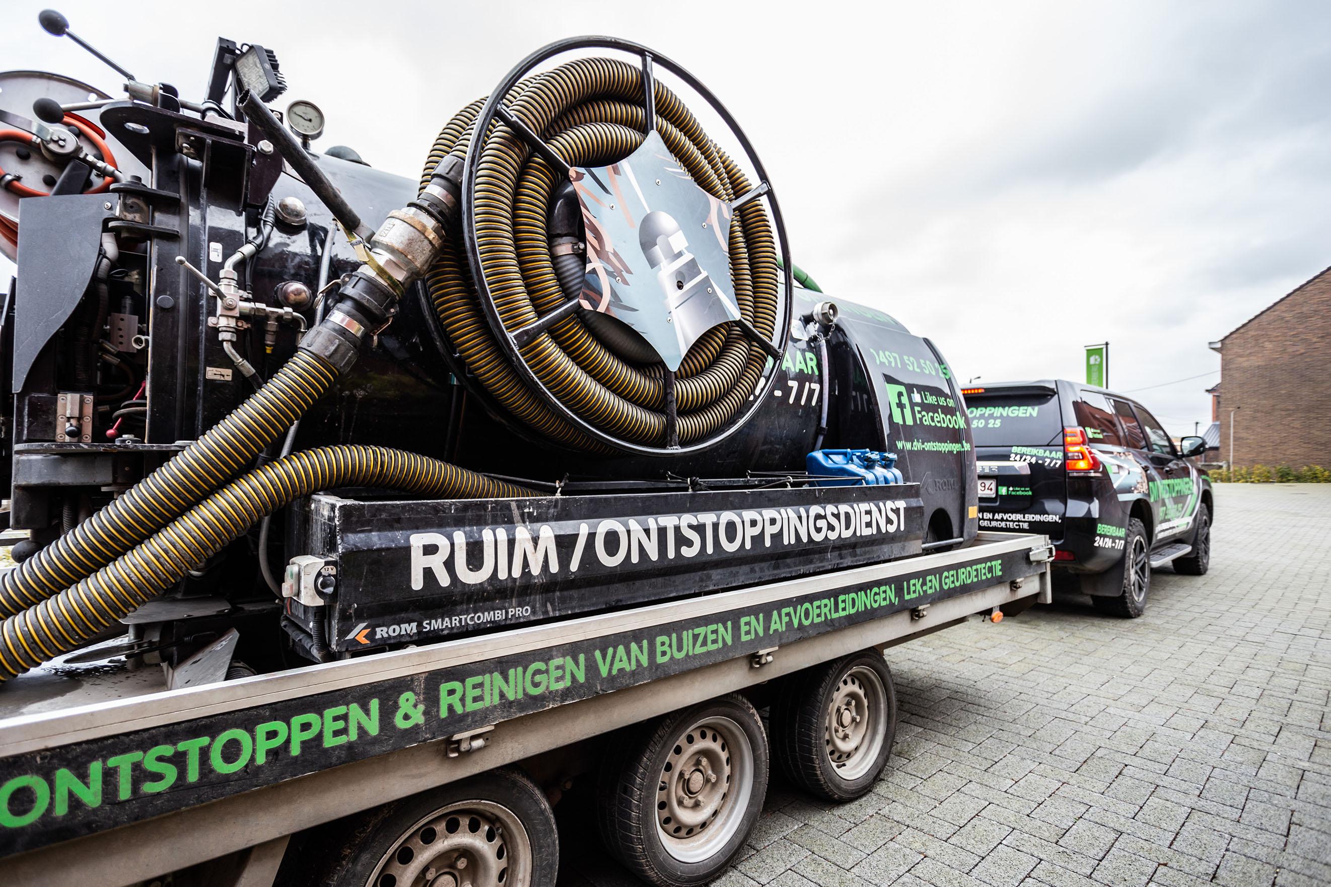 zwembad legen zwembad of vijver legen